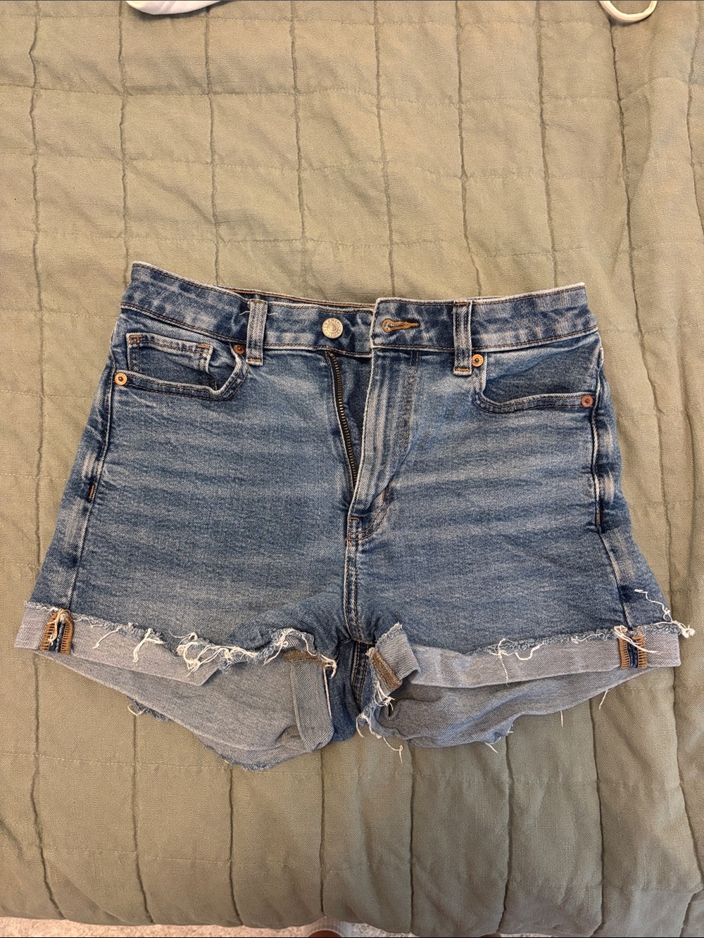 AE shorts